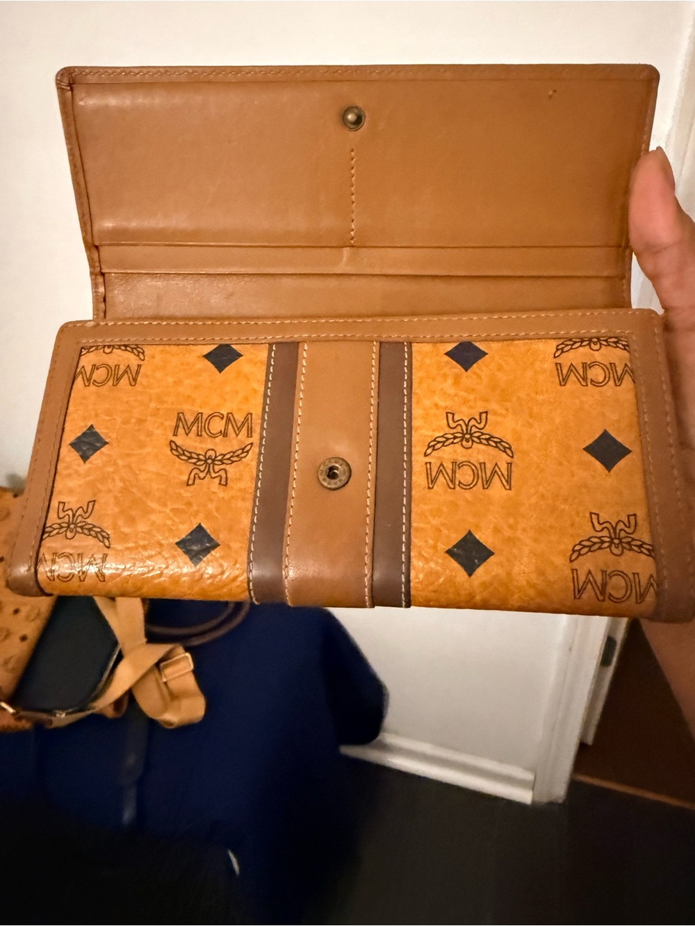 MCM Visetos Trifold Wallet in Cognac Brown with Dark Brown Trim - Picture 3 of 12